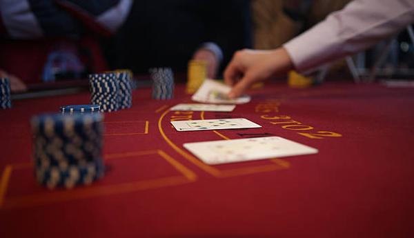 Online Casino UAE: Making Sense of Live Chat Etiquette