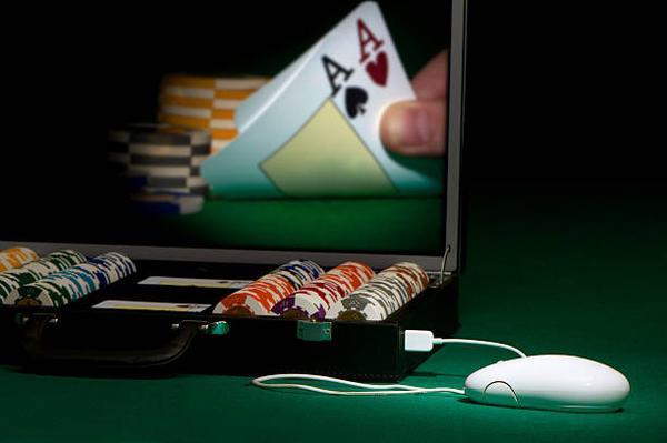 What Makes an online casino Singapore Convenient for Mobile Users