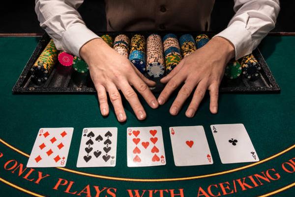 Play Exciting Table Games through the best online casino Singapore for Enthusiasts